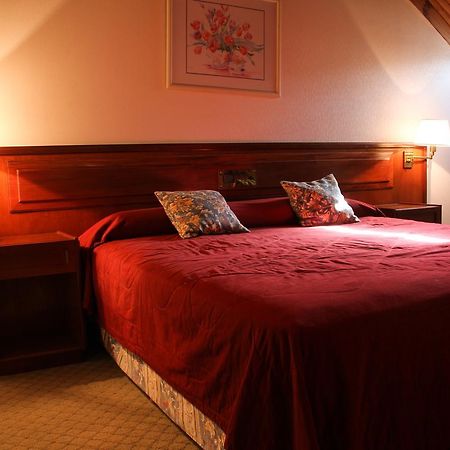 Hotel Reviens ปีนามาร์ ภายนอก รูปภาพ