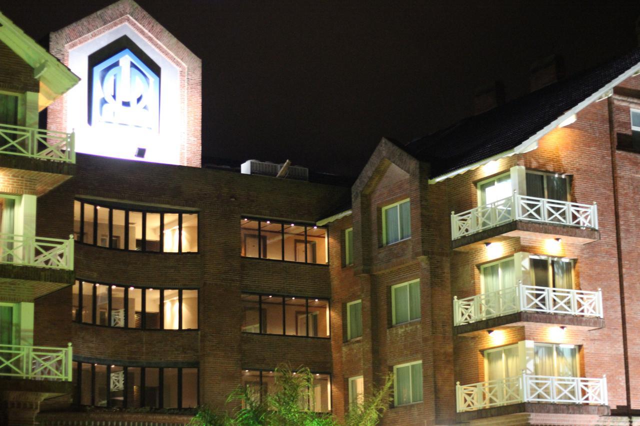 Hotel Reviens ปีนามาร์ ภายนอก รูปภาพ