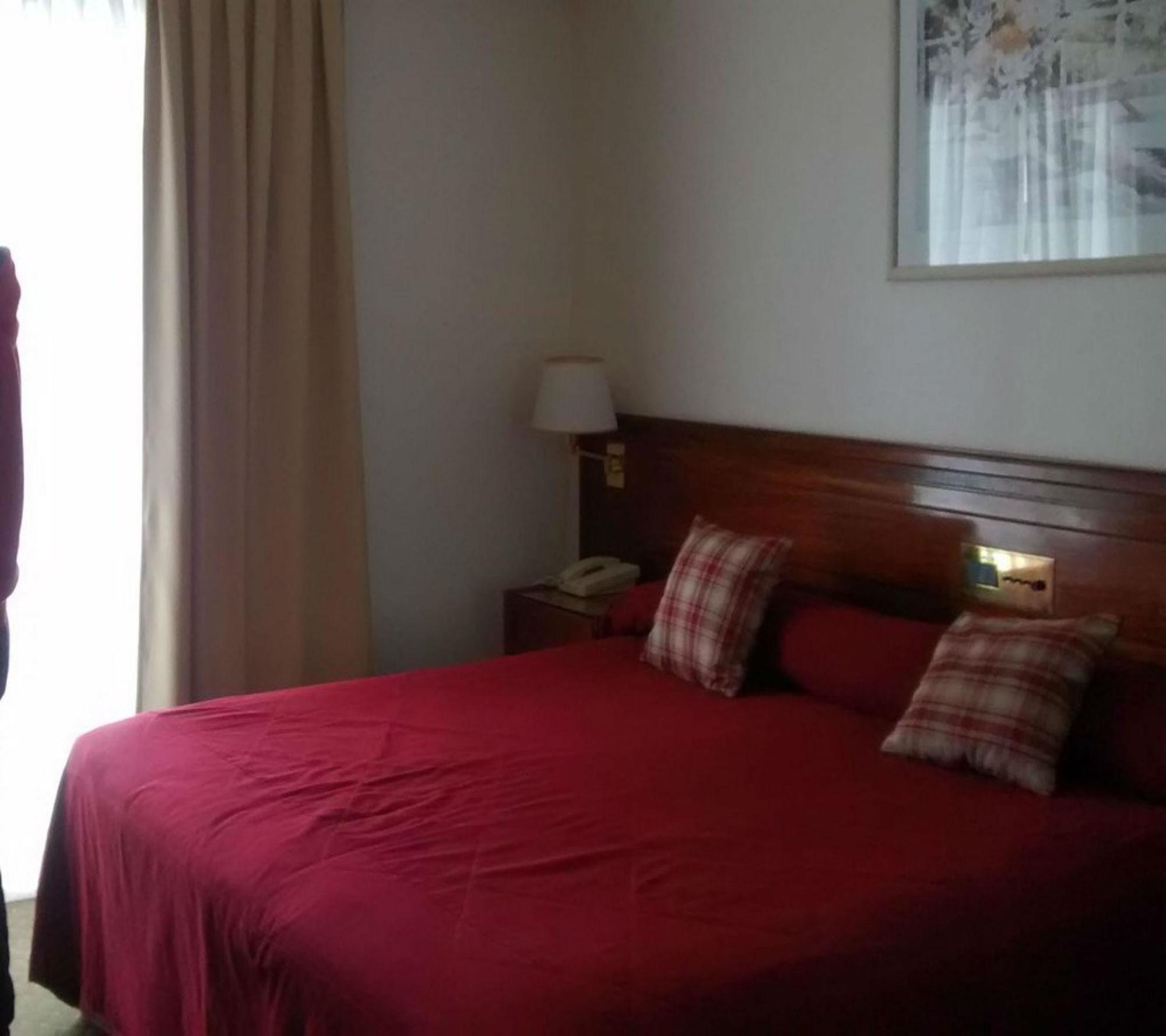 Hotel Reviens ปีนามาร์ ภายนอก รูปภาพ